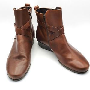 Ecco Women's Felicia Side Buckle Leather Wedge Ankle Boots Size 9.5 EU 40. S1012